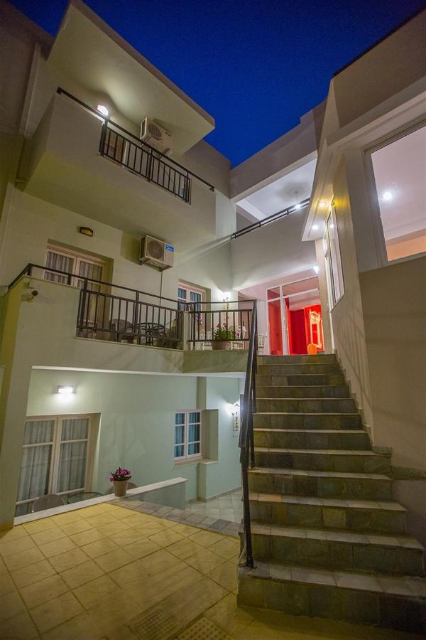 Malia Central Apartments Extérieur photo