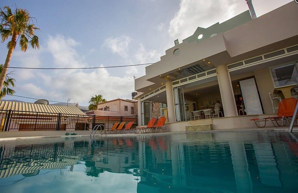 Malia Central Apartments Extérieur photo